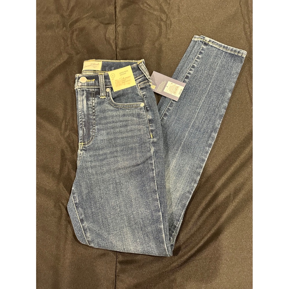 Universal Thread High Rise Skinny Jeans Size 2 Dark Wash Slim‎ Leg Stretch